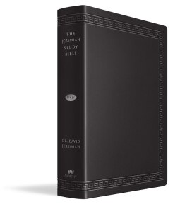 The Jeremiah Study Bible, NKJV Large Print Edition, Black LeatherLuxe w/thumb index